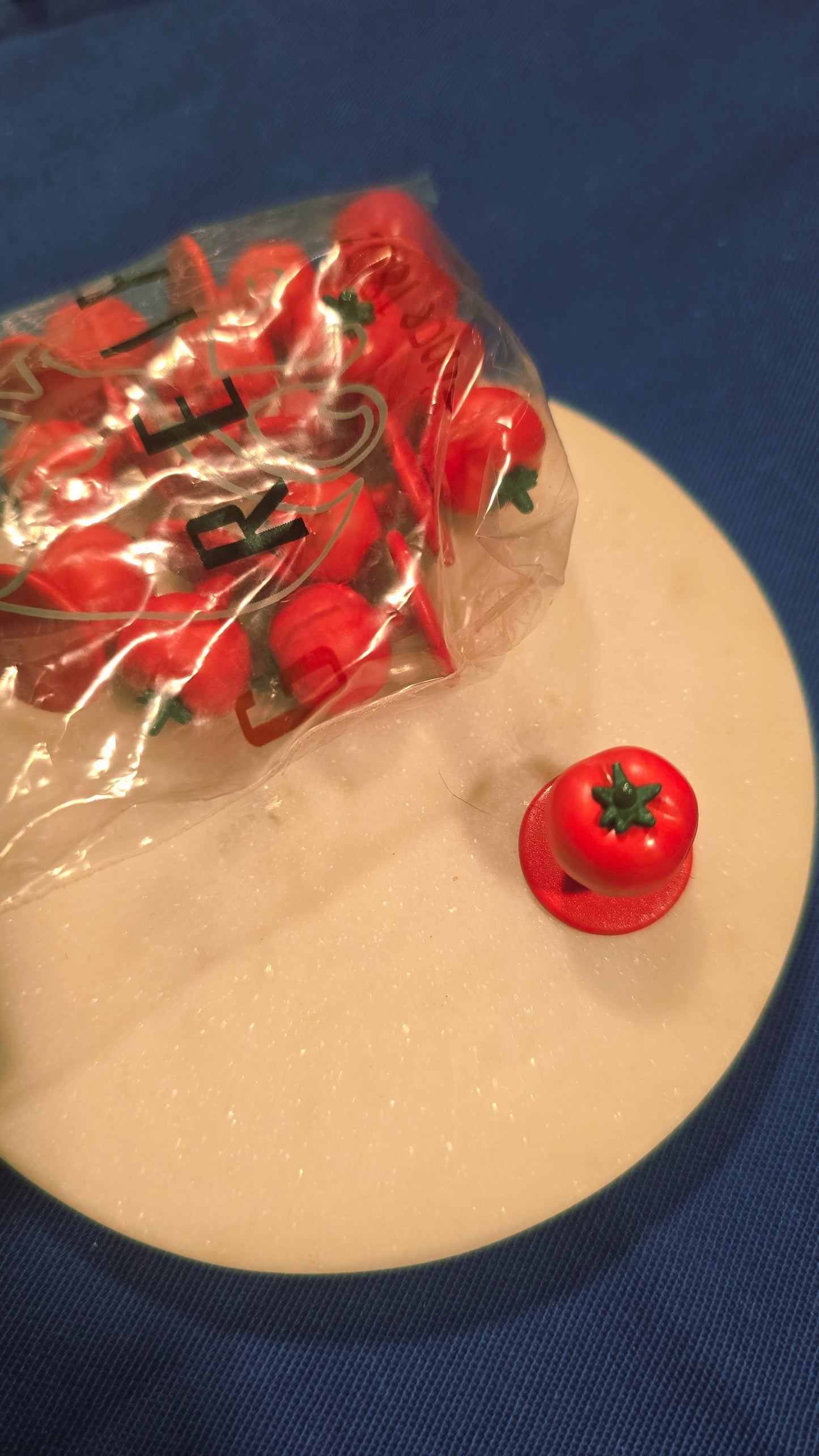 Botones de bola "TOMATE"
